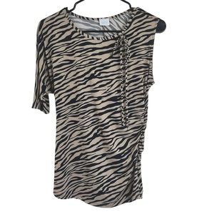 🌸$5 Suzy Shier Asymmetrical Zebra Print Top